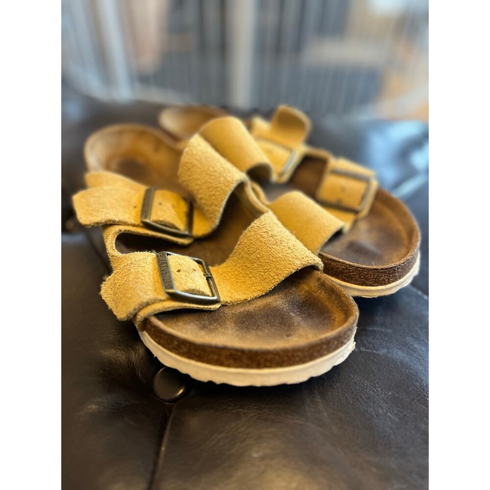 Birkenstock -Arizona suede leather sandals - women’s 39 Us 8